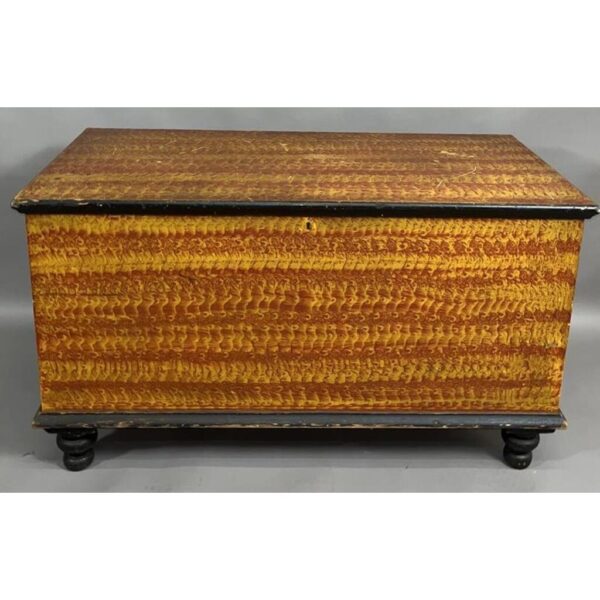 Vintage Sponge Decorated Chest Blanket Storage Antique Trunk