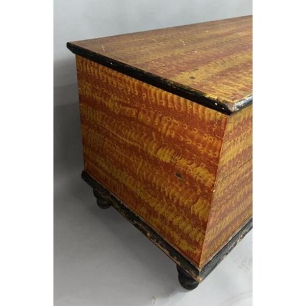 Vintage Sponge Decorated Chest Blanket Storage Antique Trunk - Image 3