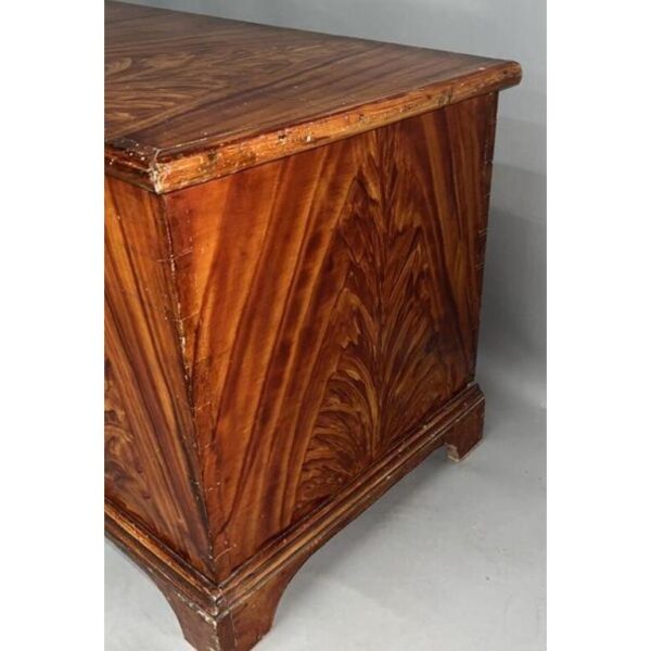 Vintage Pine Dovetailed Blanket Chest with Red Flame Decoration - Image 6